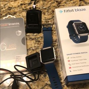 FitBit Blaze w/charging station & screen protector